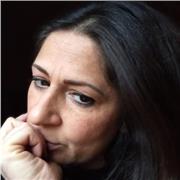 Sono una esperta linguista laureata a Bologna in inglese e spagnolo). Esperienza di 17 anni di insegnamento negli Stati Uniti.